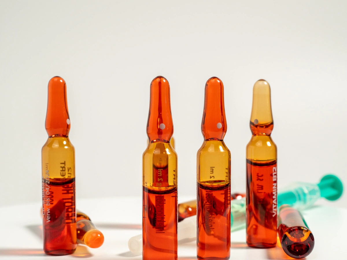 Vitamin injection ampoules for energy and wellness support